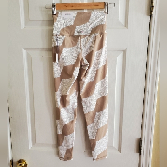 NWT Aerie Printed High Rise Chill. Play. Move.  7/8 Leggings size XS - Picture 3 of 8